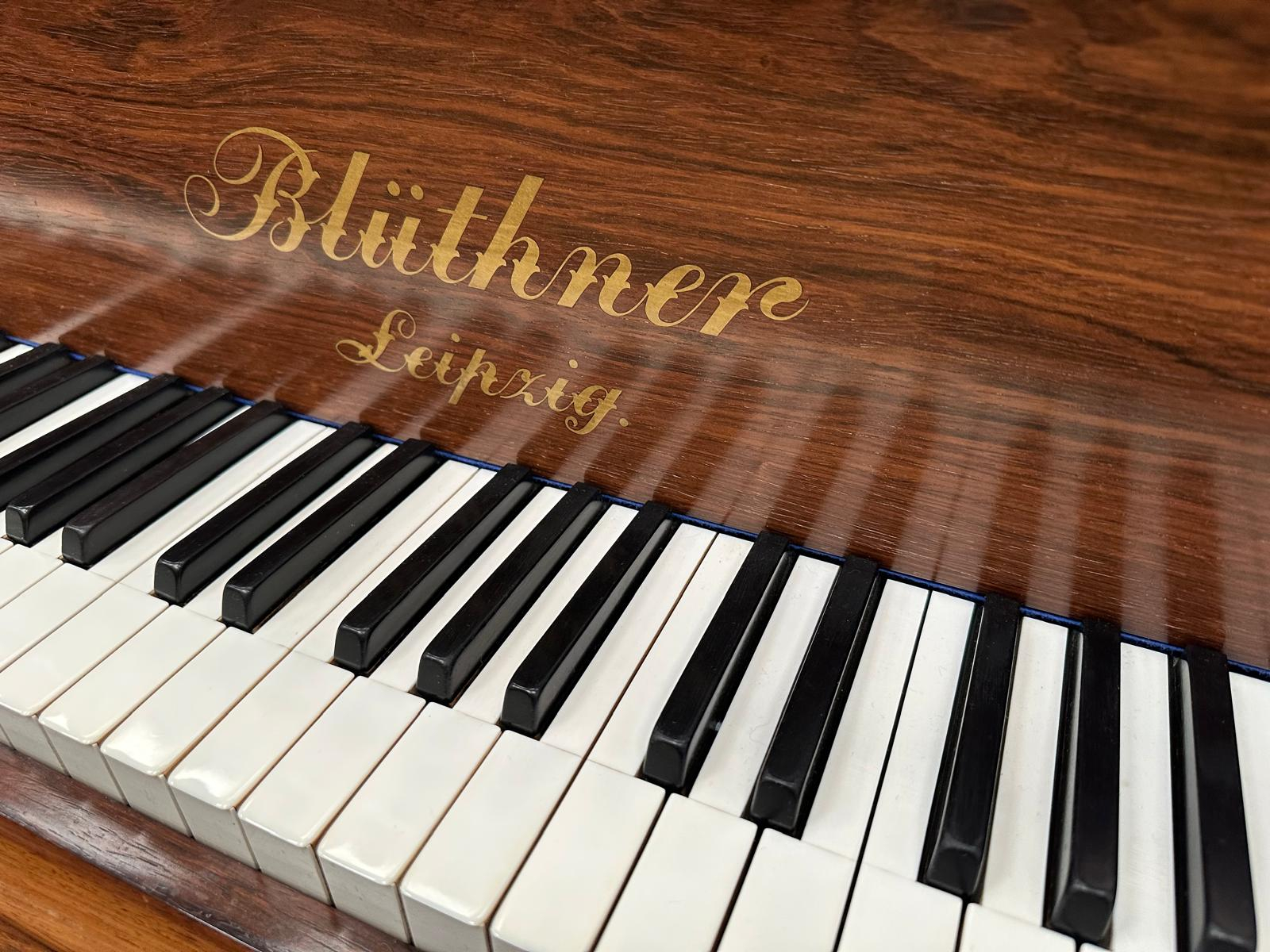 Piano Image