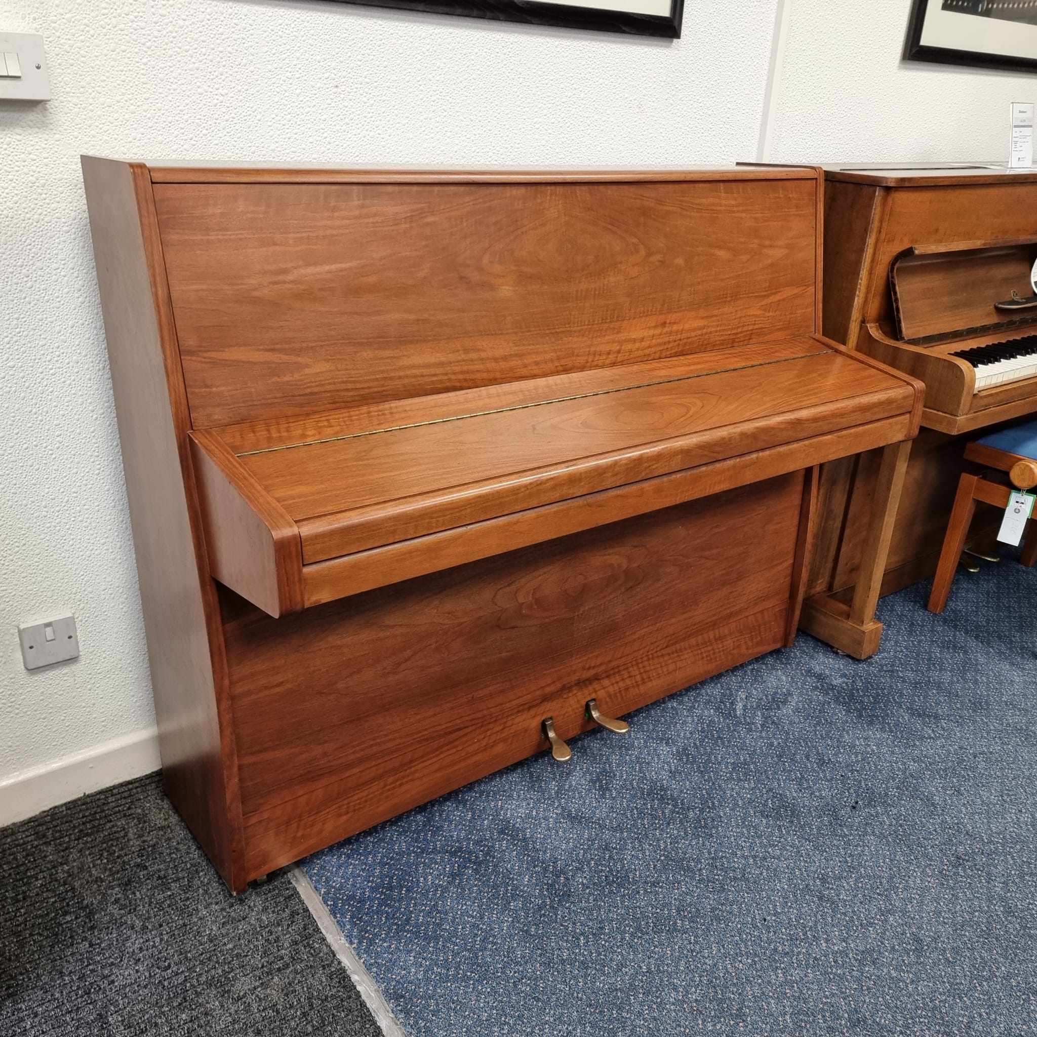 Main Piano Image