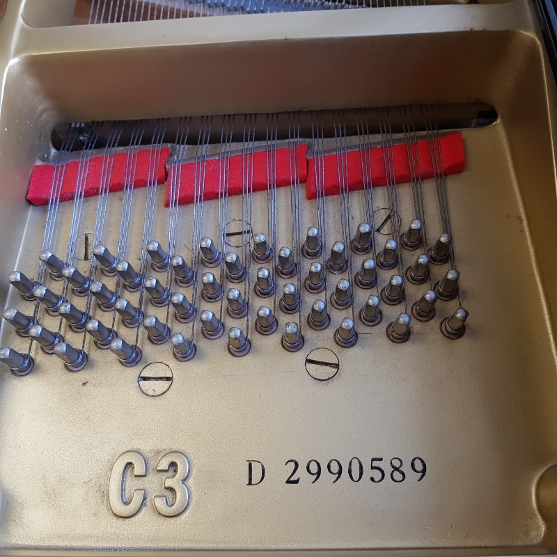 Yamaha C3 Grand piano detail photo 4 - Roberts Pianos