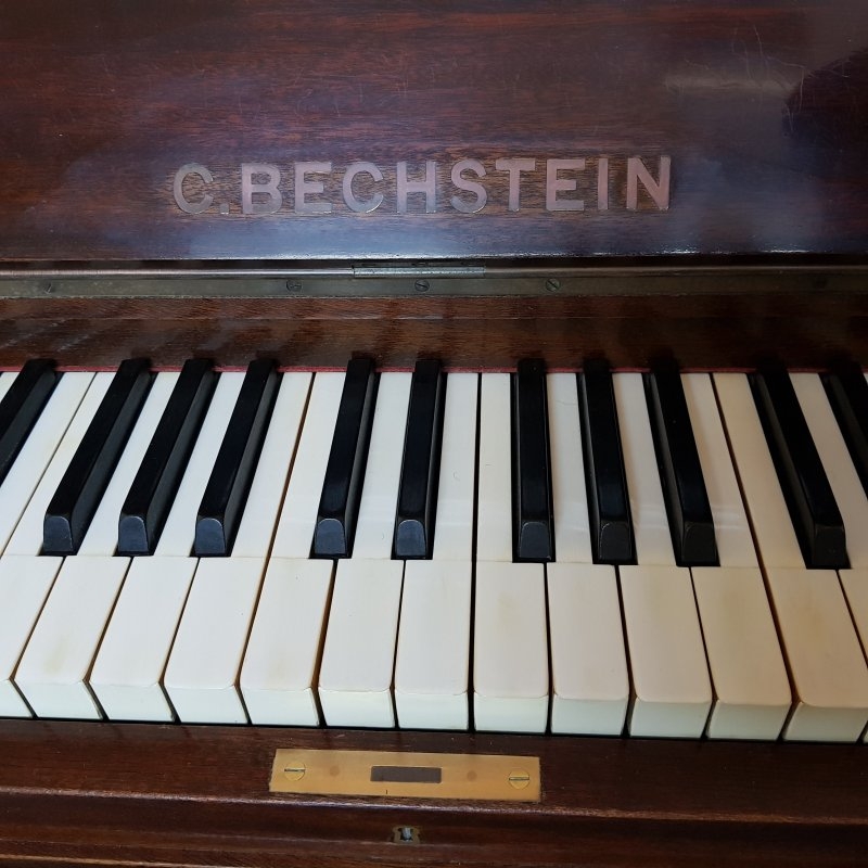 Piano Image