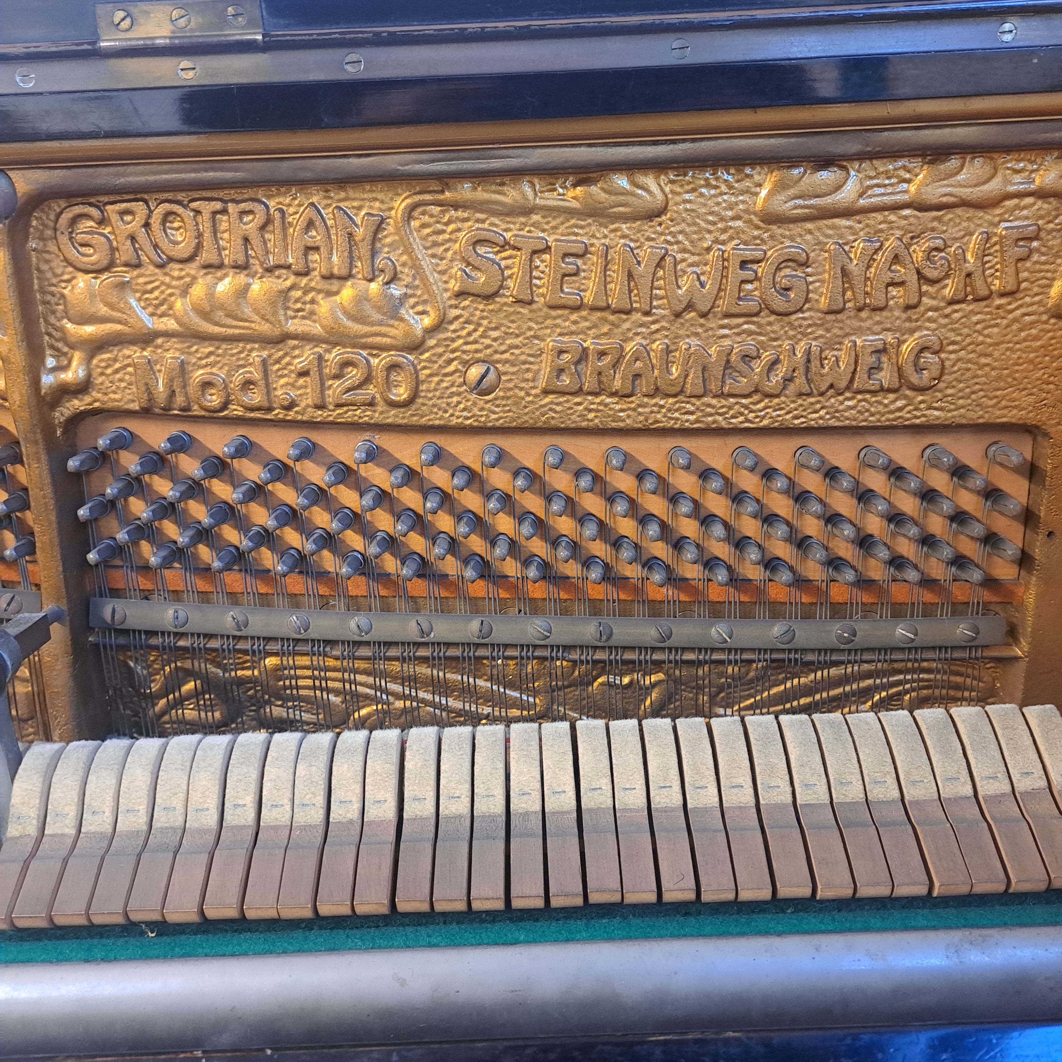 Grotrian Steinweg 120