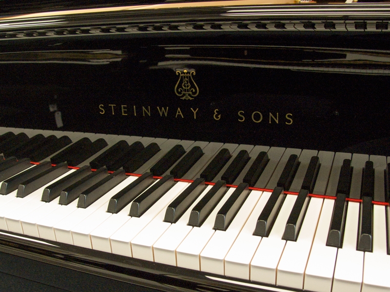 Piano Detail Photo 4