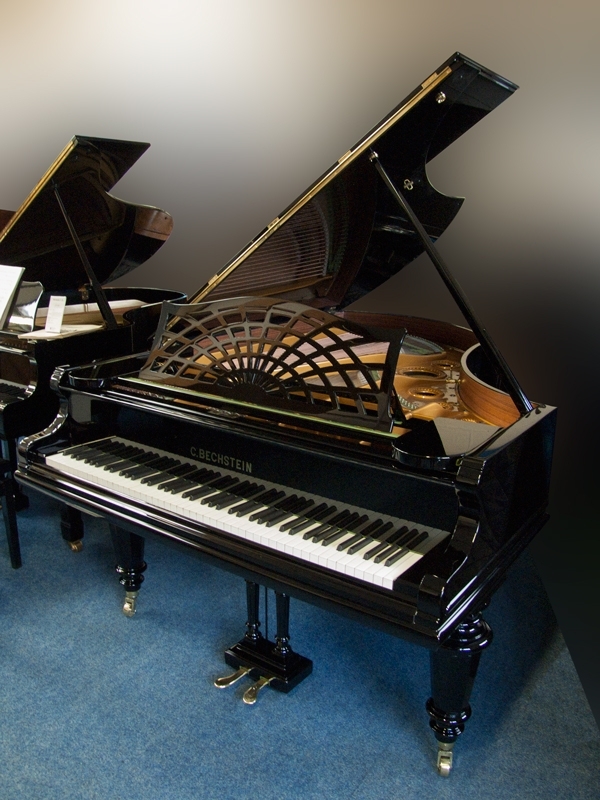 Main Piano Image