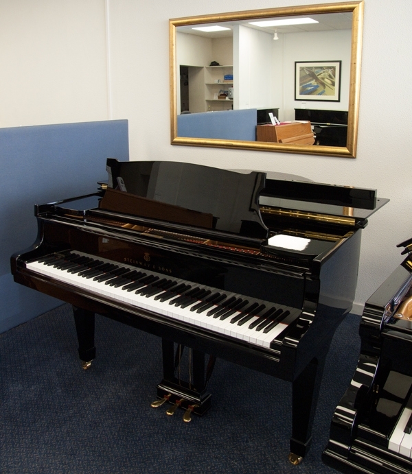 Piano Detail Photo 2