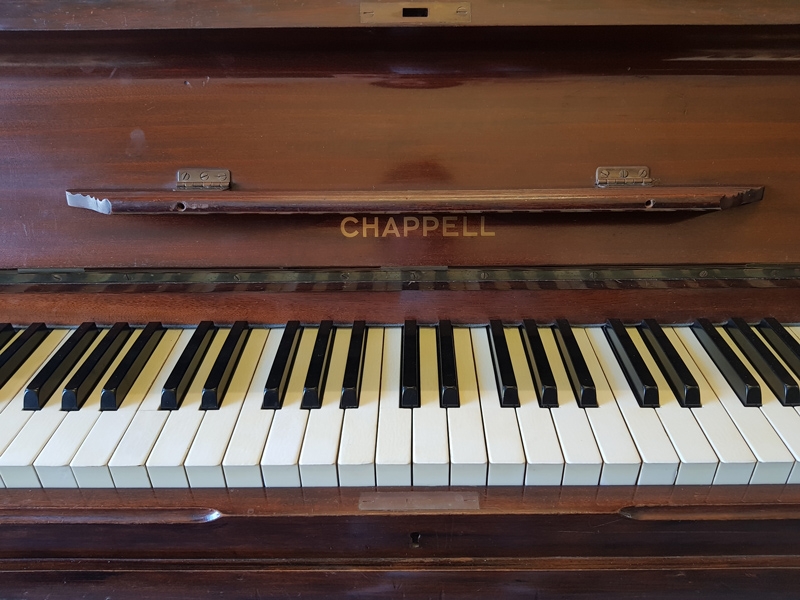 Chappell  Upright piano detail photo 3 - Roberts Pianos