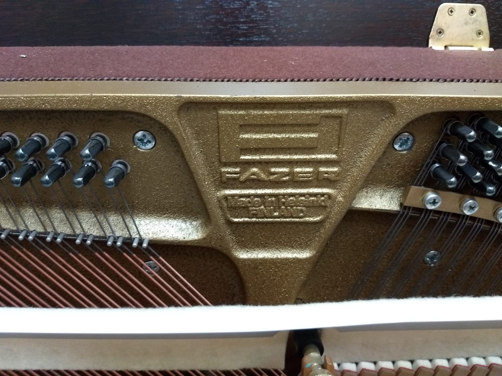Piano Detail Photo 4
