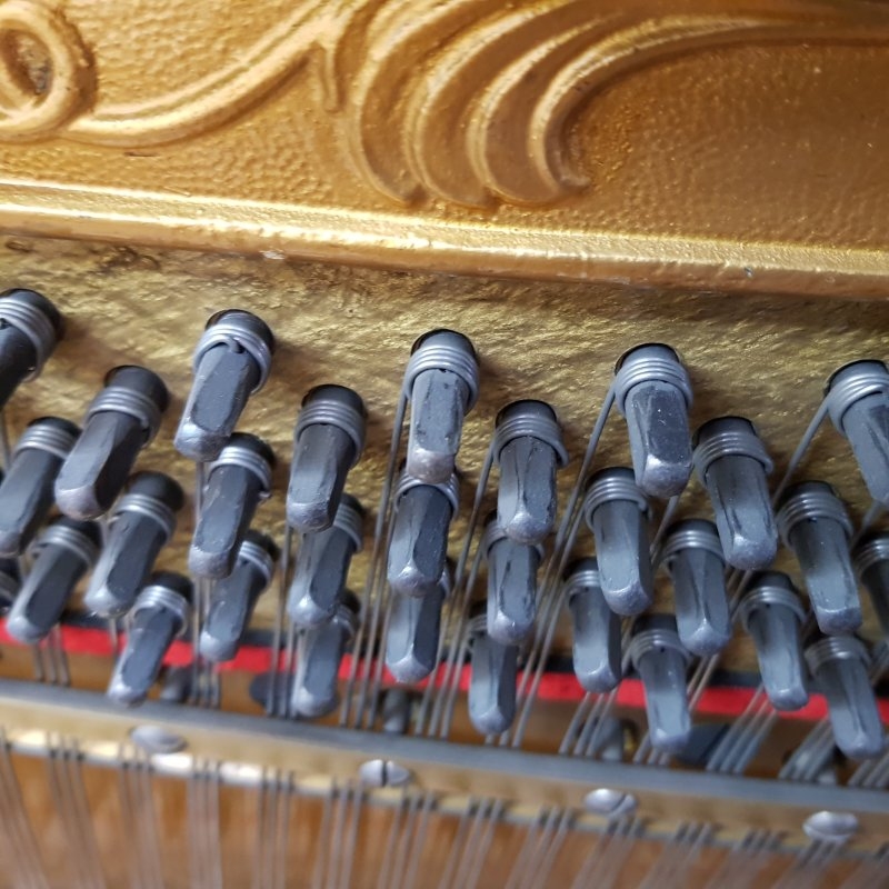 Seiler  Upright piano detail photo 3 - Roberts Pianos