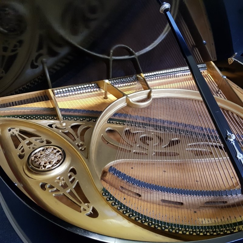 Piano Image