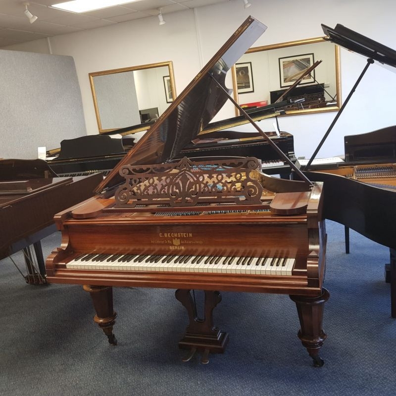 Main Piano Image