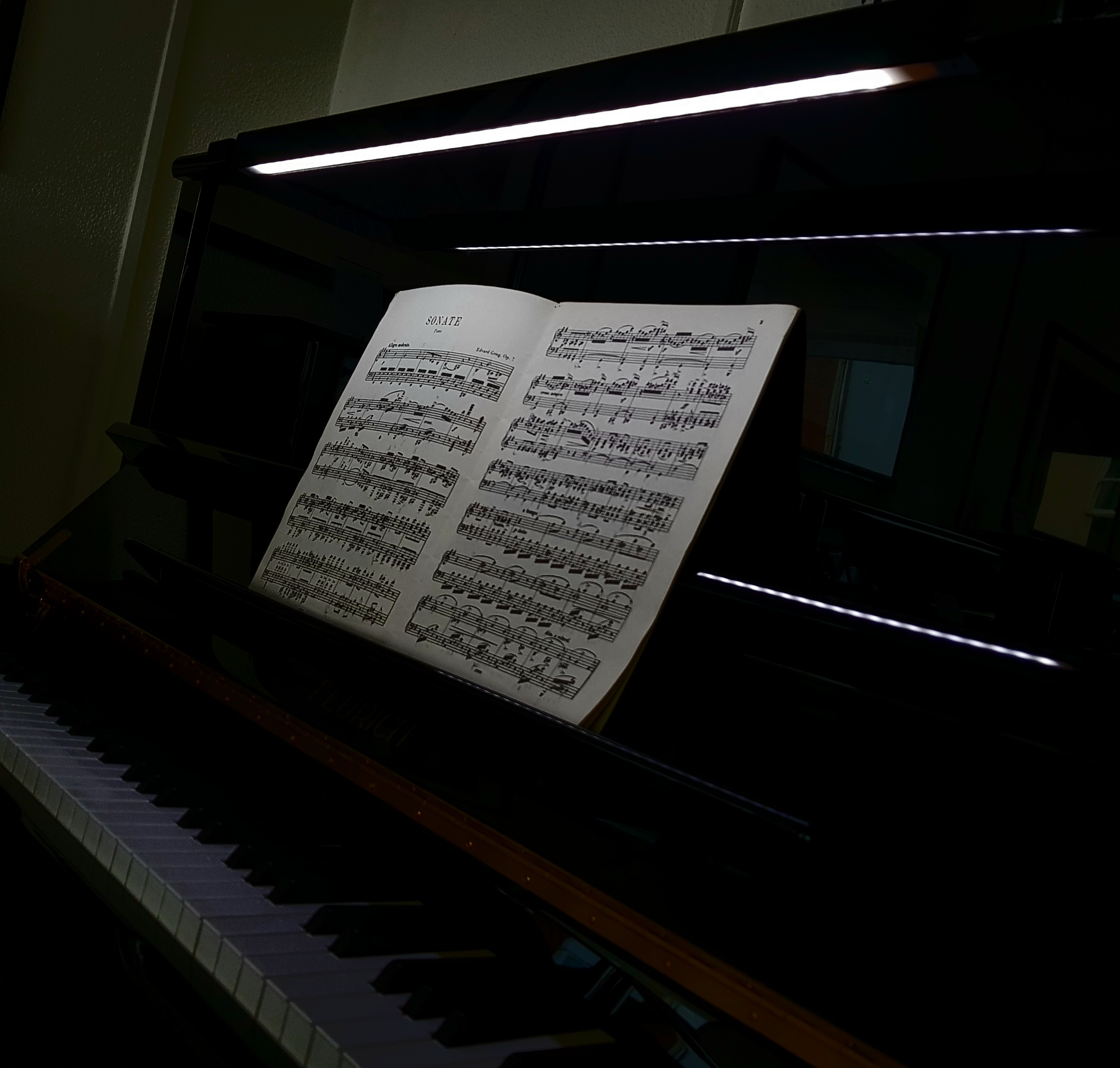 Piano Image