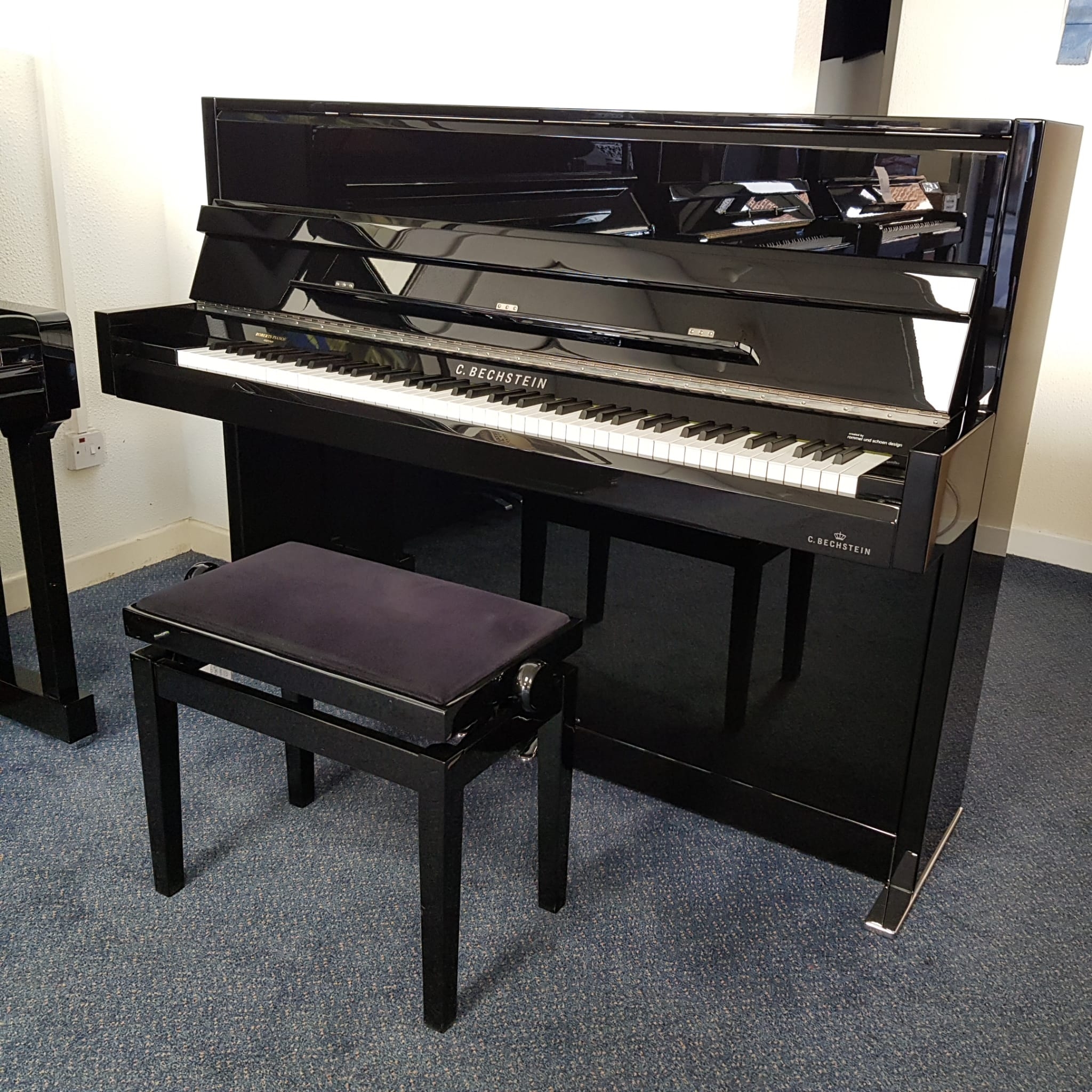 Main Piano Image