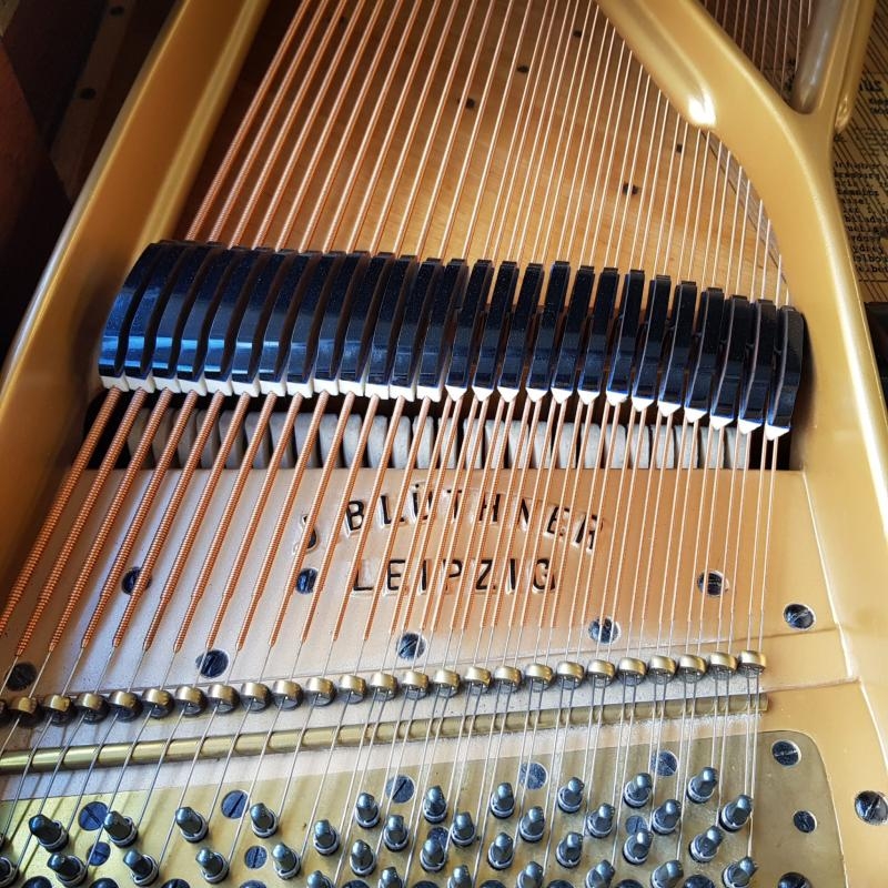 Piano Image