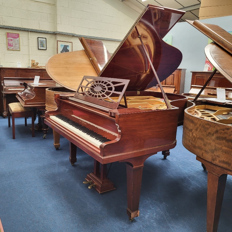 Main Piano Image