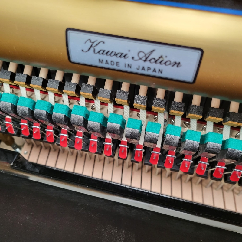 Kawai K-500 Upright piano detail photo 7 - Roberts Pianos