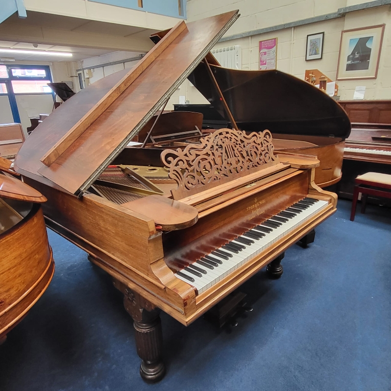 Main Piano Image
