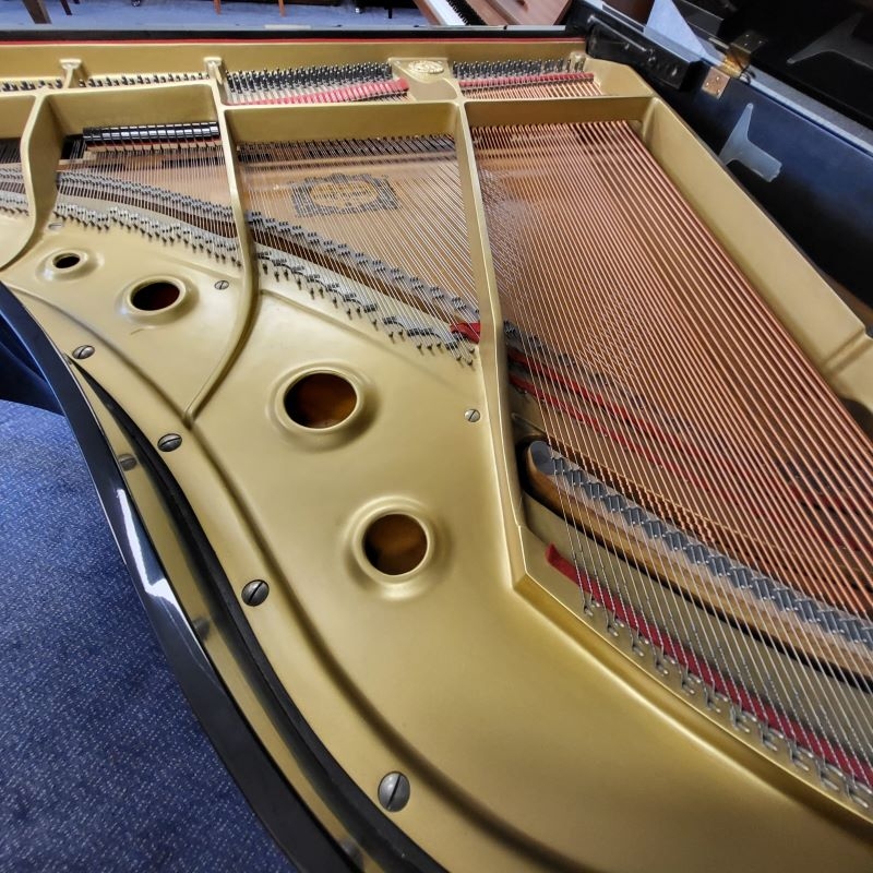 Yamaha G2 Grand piano detail photo 3 - Roberts Pianos