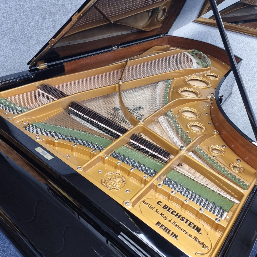 Piano Detail Photo 4