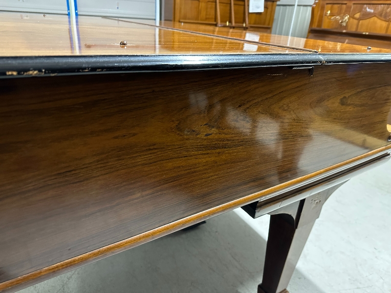 Piano Detail Photo 5