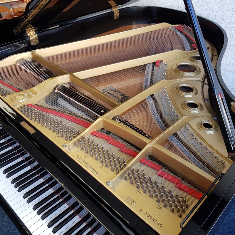 Yamaha C3 Grand piano detail photo 8 - Roberts Pianos