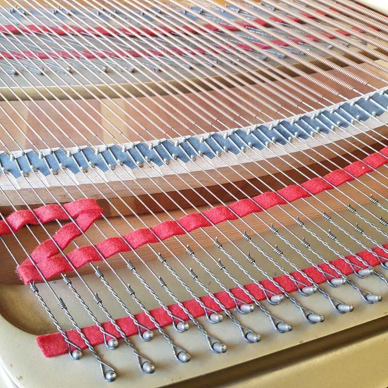 Yamaha C3 Grand piano detail photo 10 - Roberts Pianos