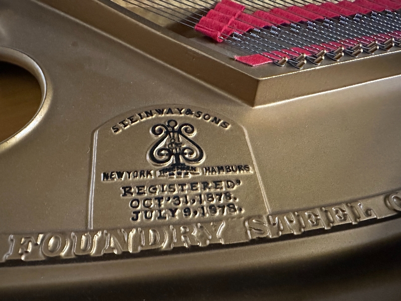 Piano Detail Photo 7