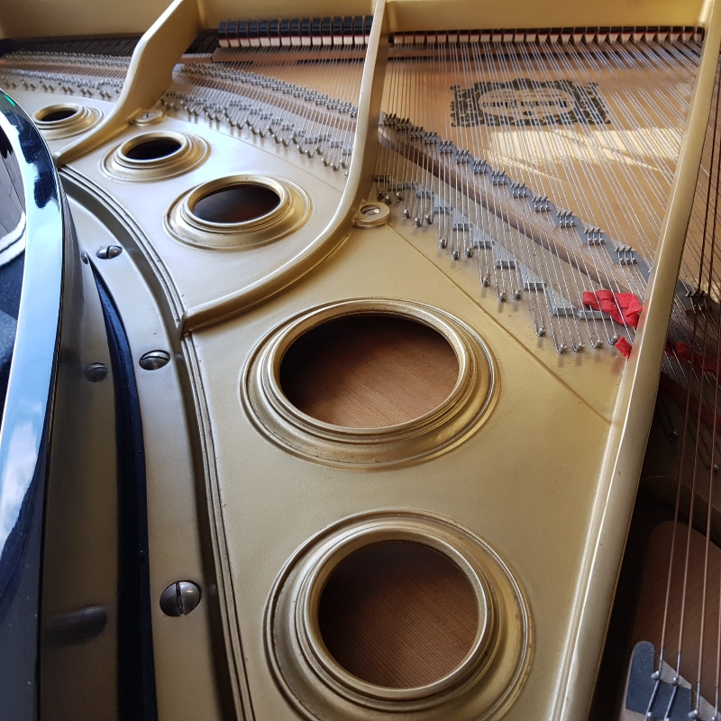 Yamaha C3 Grand piano detail photo 12 - Roberts Pianos