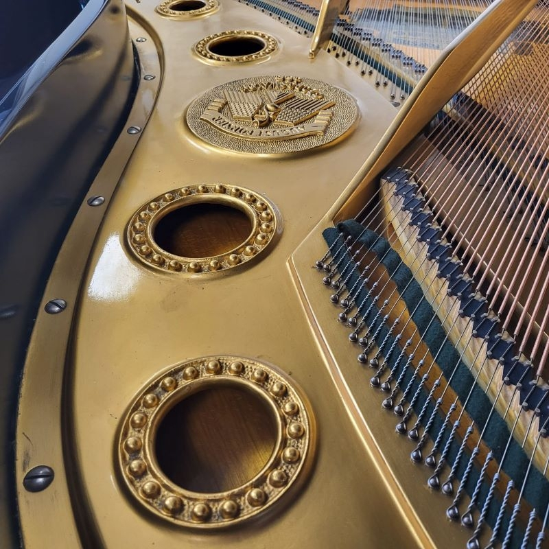 Piano Detail Photo 11