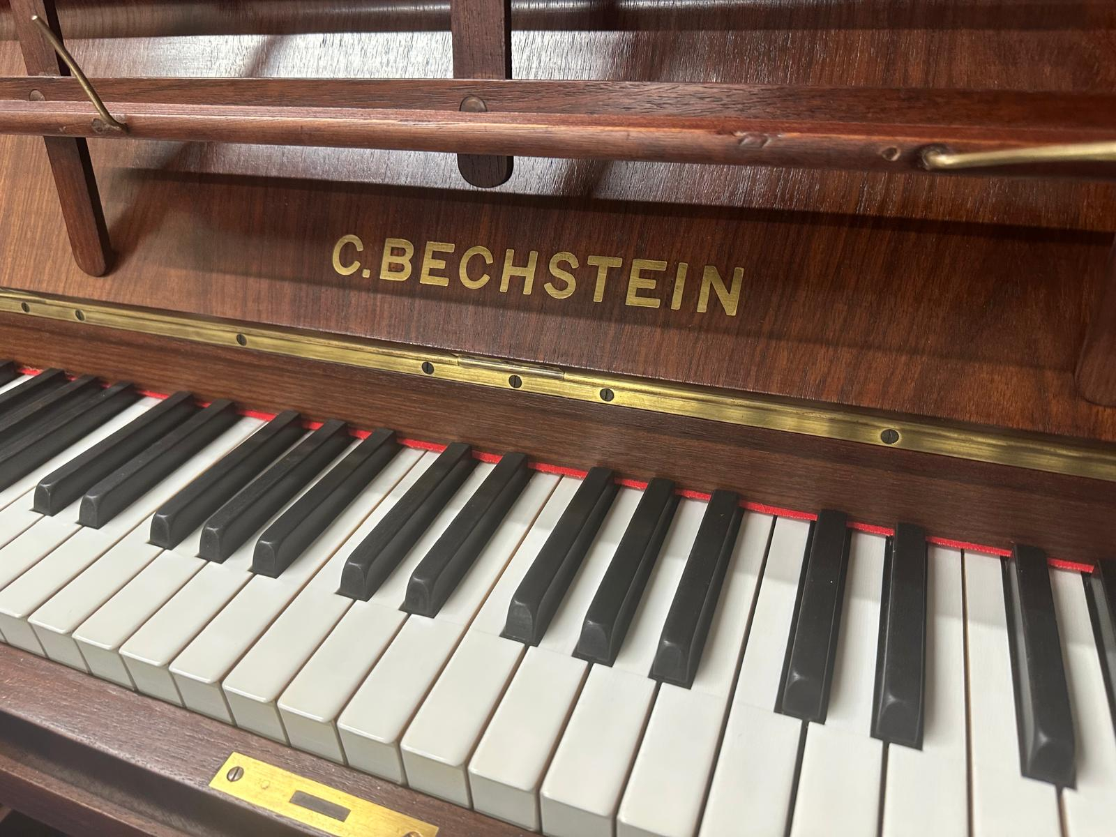 Piano Detail Photo 4