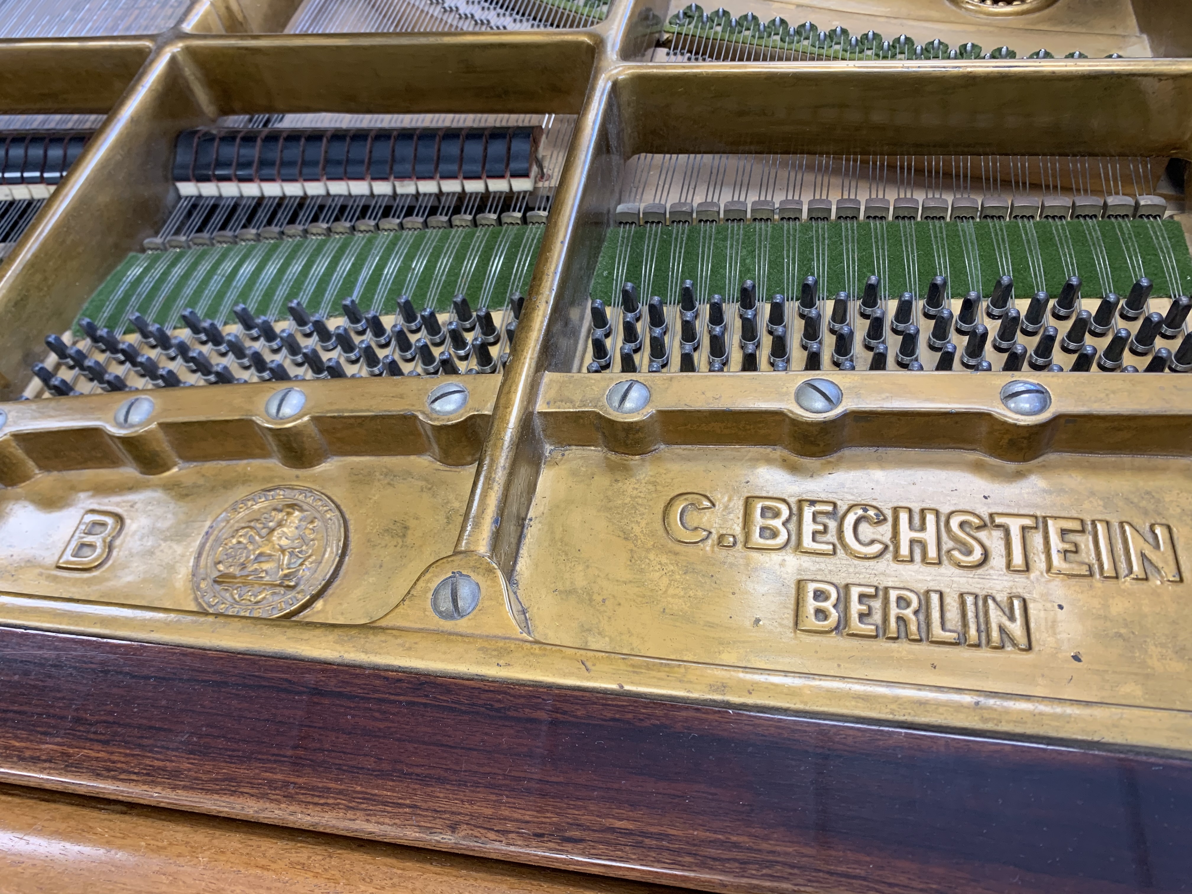 Piano Image