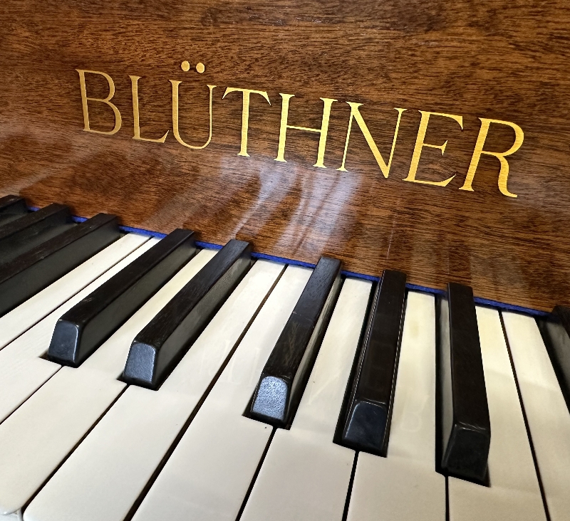 Piano Image