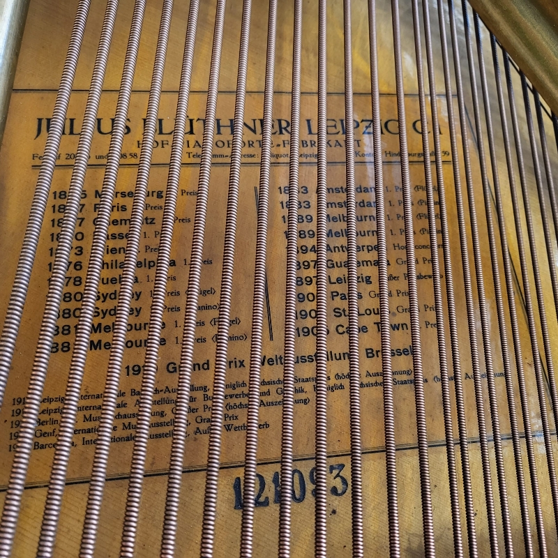 Piano Image