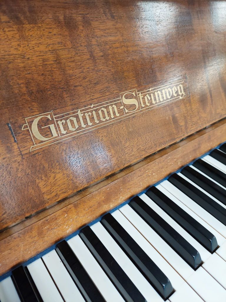 Grotrian Steinweg 120 Upright piano detail photo 3 - Roberts Pianos