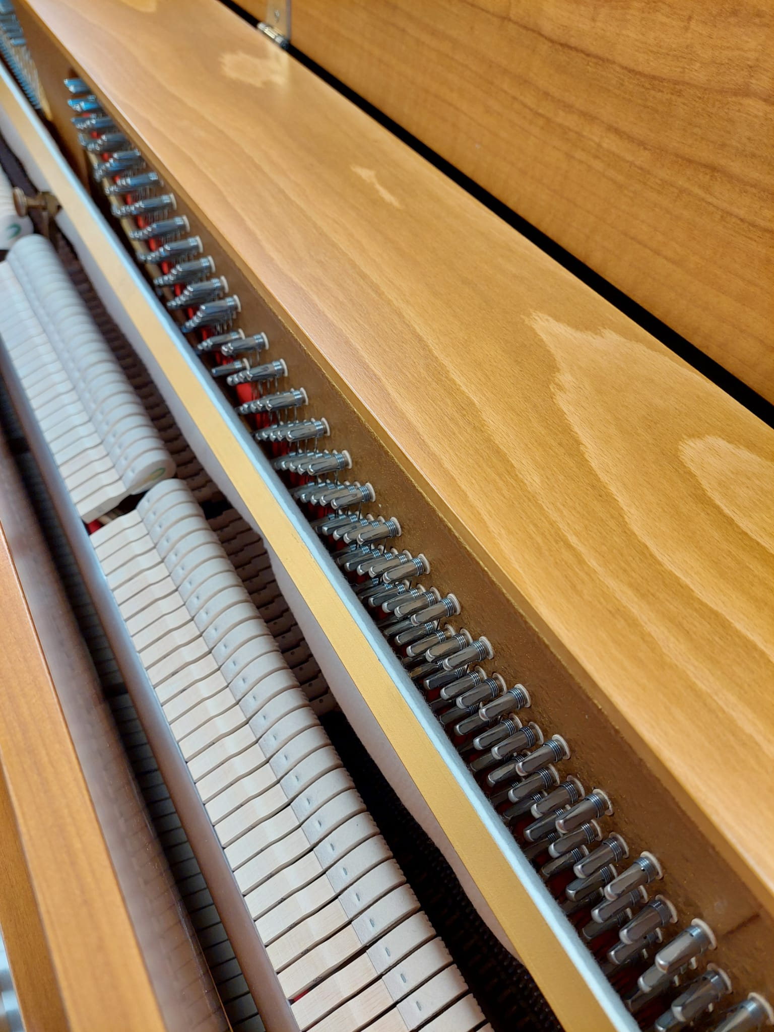 Haessler H118 Upright piano detail photo 4 - Roberts Pianos