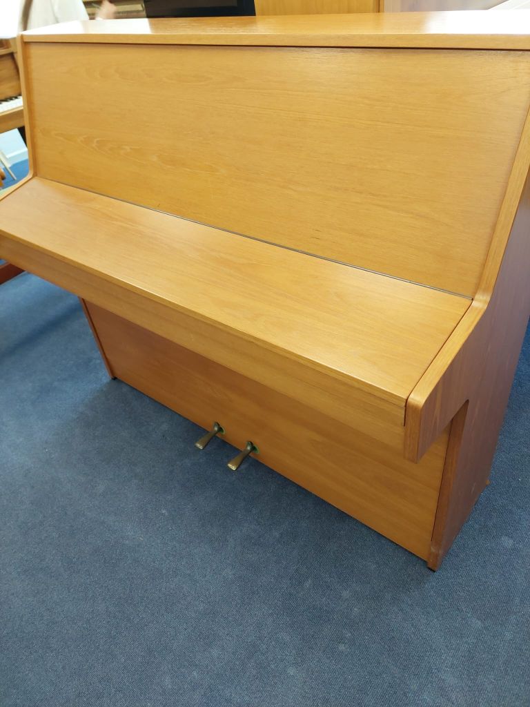Kemble Compact Upright piano detail photo 6 - Roberts Pianos