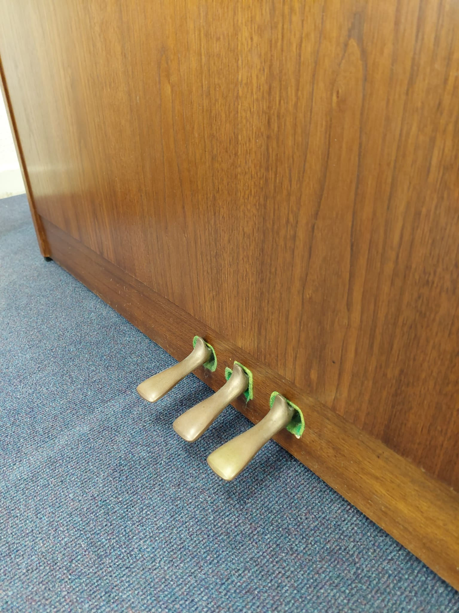 Kemble Compact Upright piano detail photo 8 - Roberts Pianos