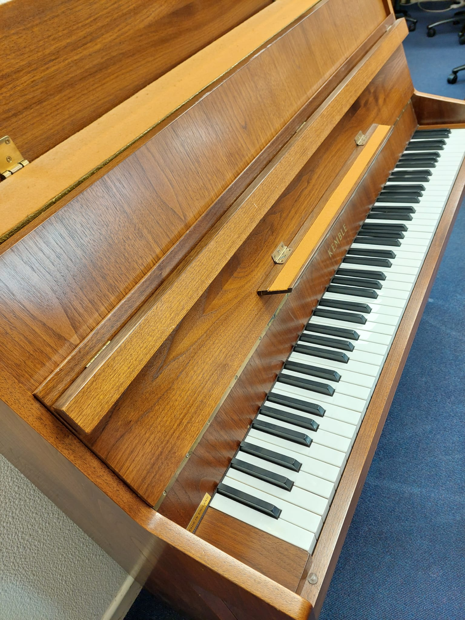Kemble Compact Upright piano detail photo 4 - Roberts Pianos