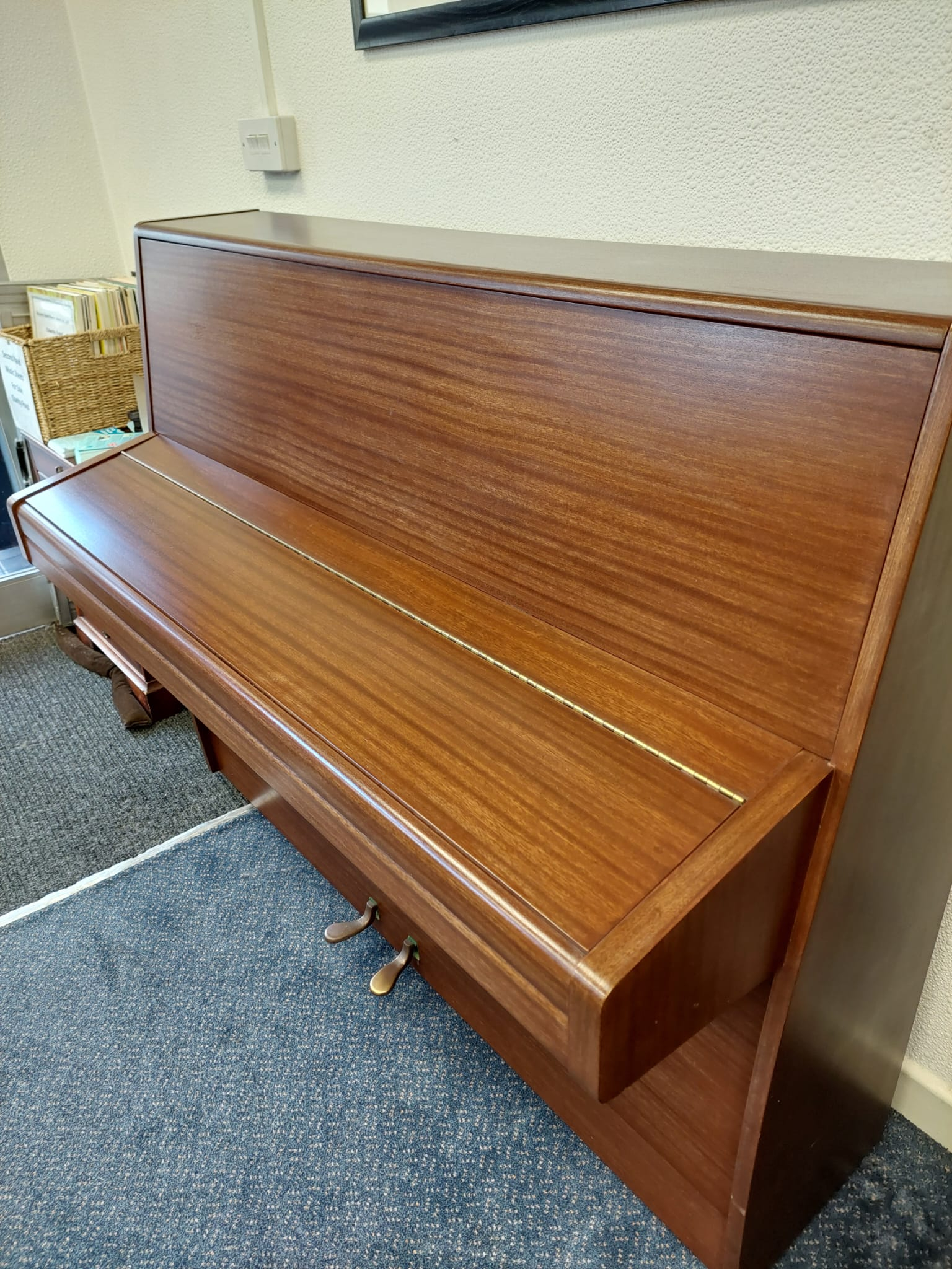Piano Detail Photo 11