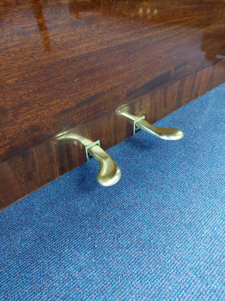 Steinway Vertegrand Upright piano detail photo 13 - Roberts Pianos