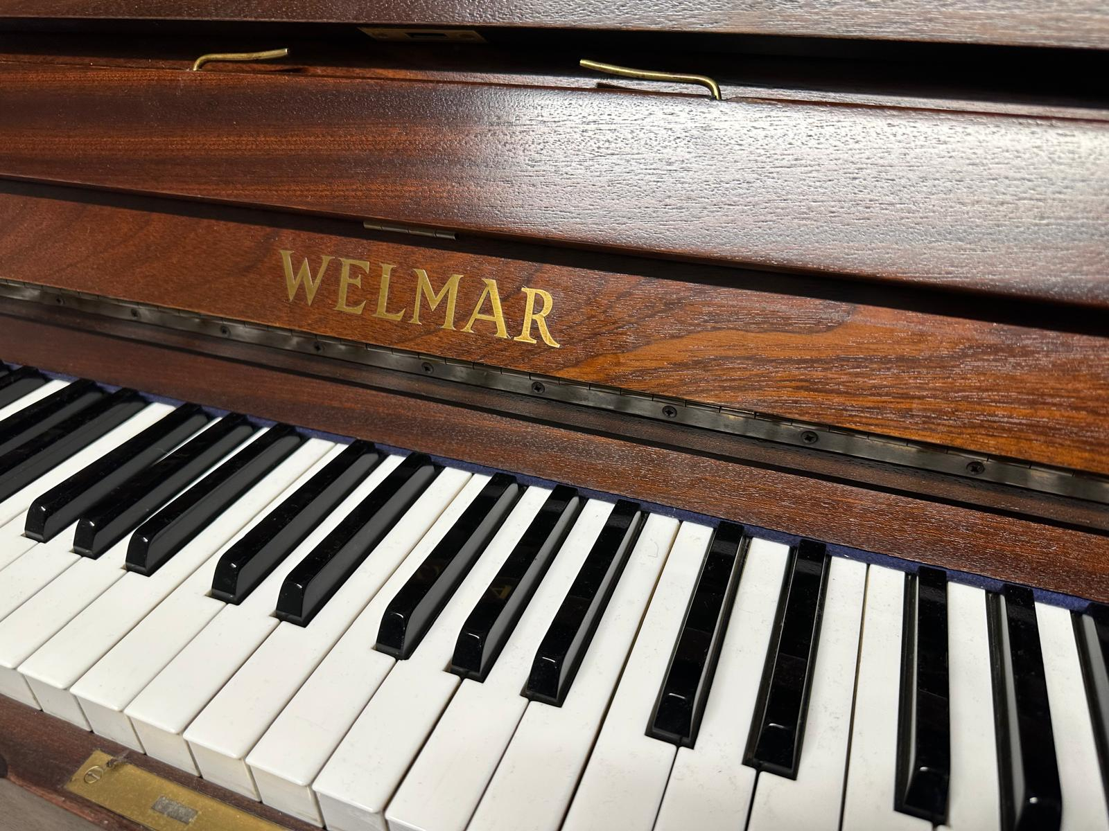 Piano Detail Photo 4