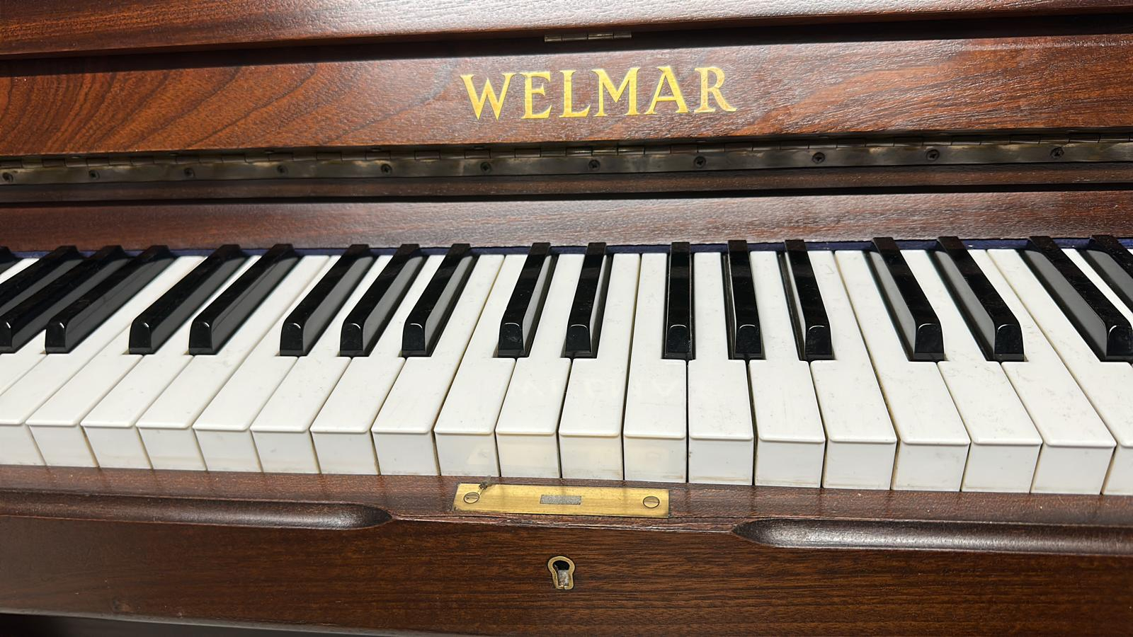 Piano Detail Photo 6