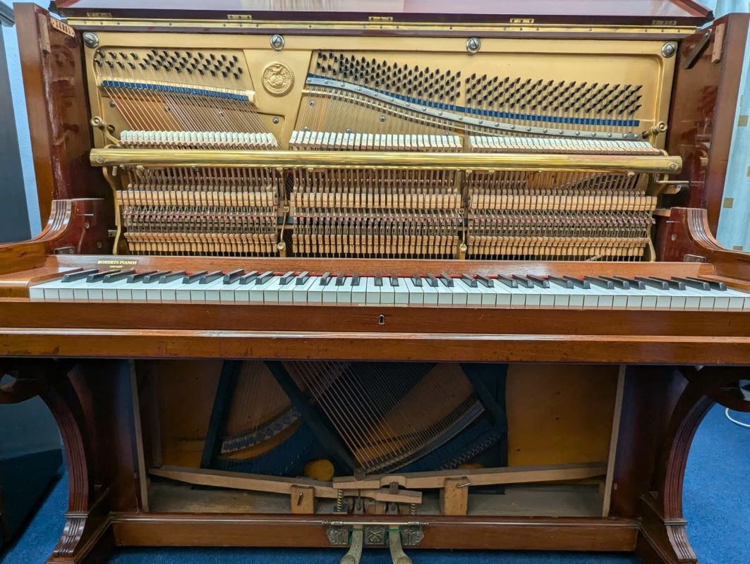 Piano Image