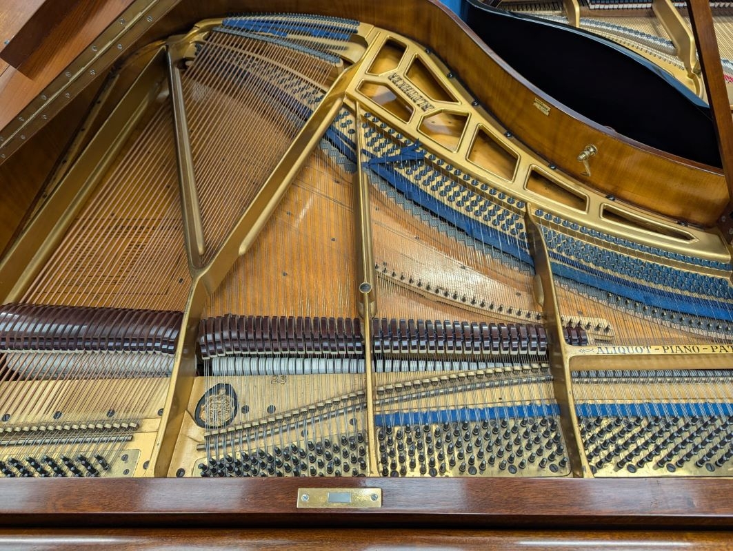 Piano Image