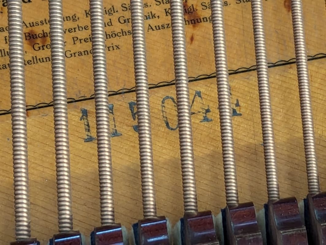 Piano Image
