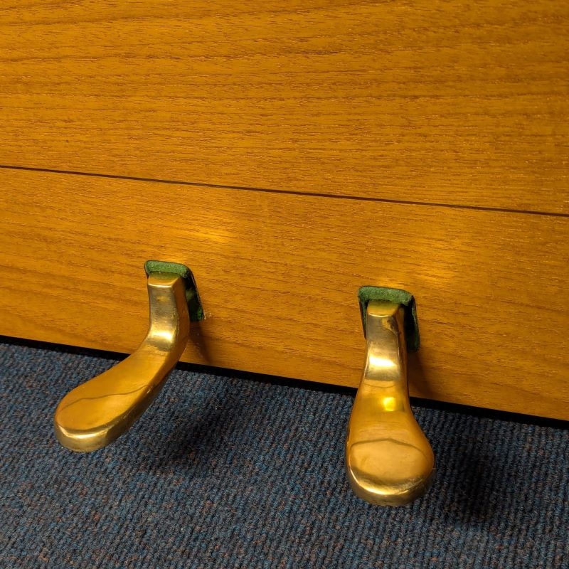 Knight K10 Upright piano detail photo 10 - Roberts Pianos