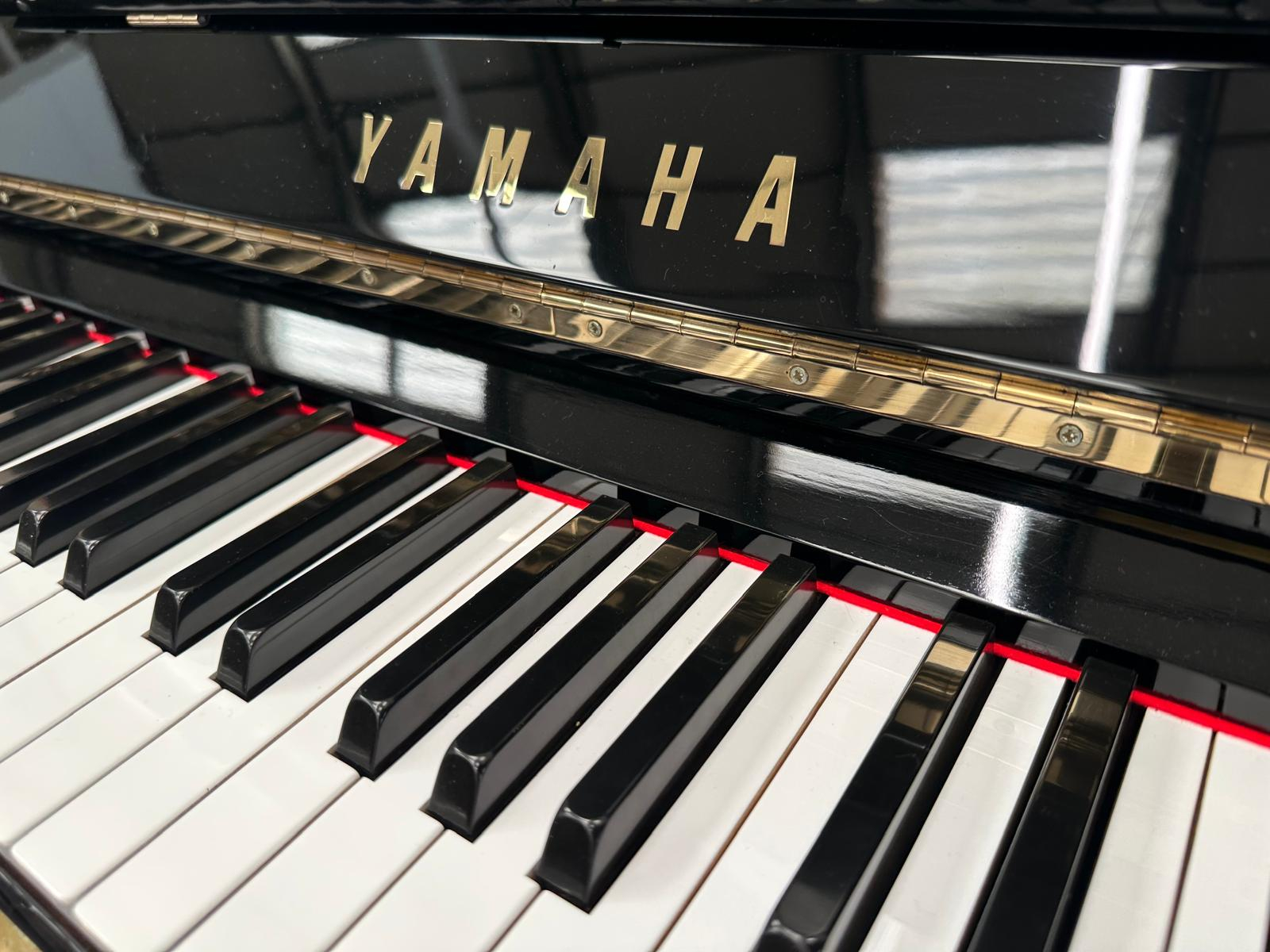 Yamaha U3H Upright piano detail photo 3 - Roberts Pianos