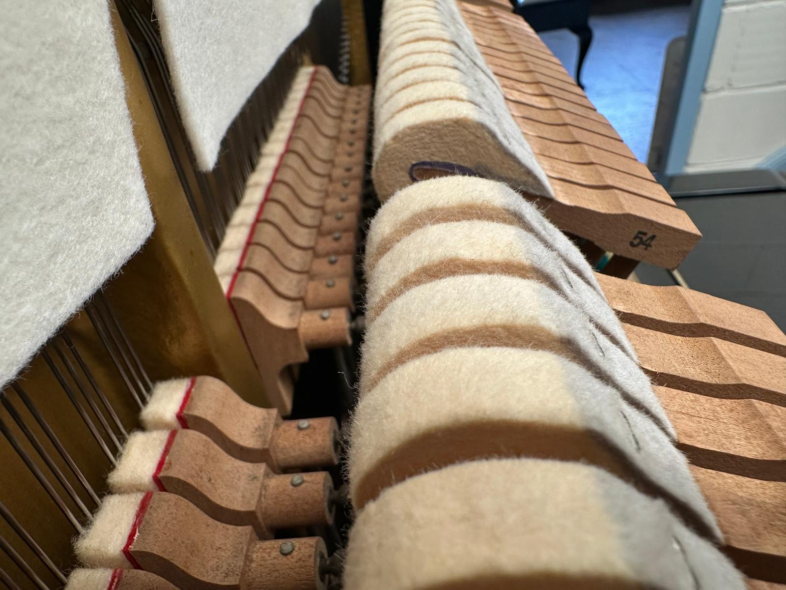 Yamaha U3H Upright piano detail photo 5 - Roberts Pianos