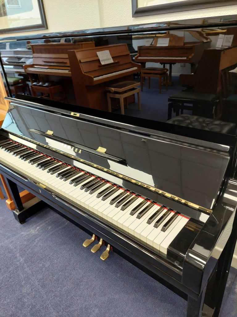 Yamaha U3G