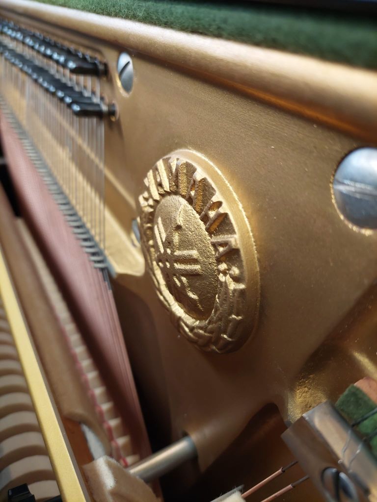 Yamaha U3G Upright piano detail photo 3 - Roberts Pianos