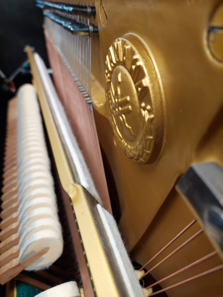 Yamaha U3G Upright piano detail photo 7 - Roberts Pianos