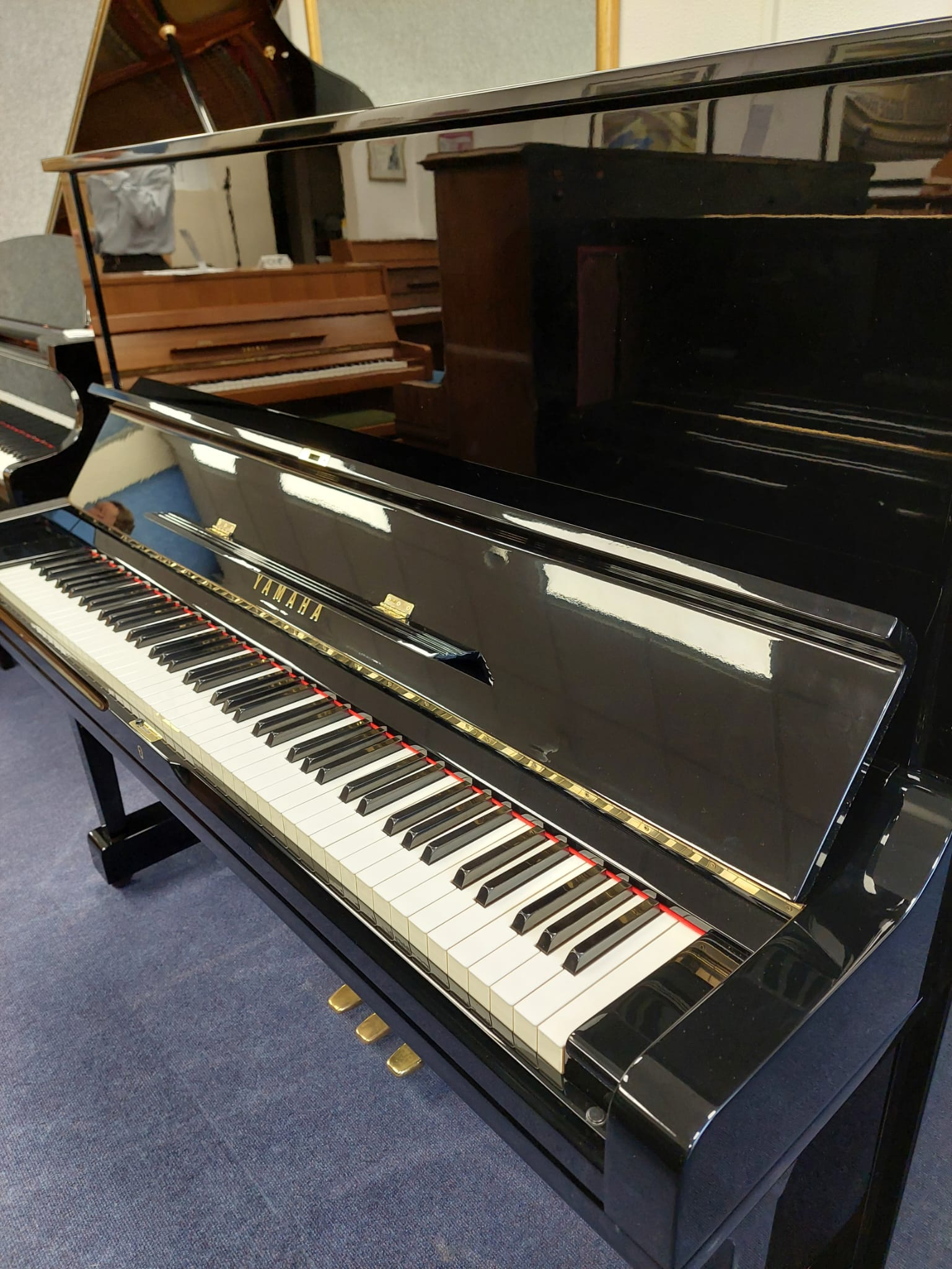Yamaha U3G Upright piano detail photo 2 - Roberts Pianos